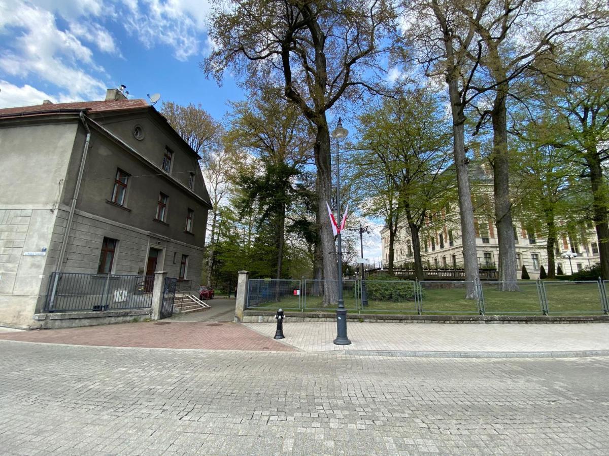 Apartament Przy Zamku Pszczyna Exterior photo